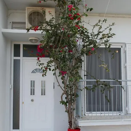 Villa Πιθοσ Ενοικιαζομενη Κατοικια à Kalamata Extérieur photo
