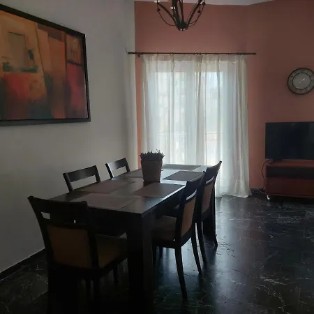 Villa Πιθοσ Ενοικιαζομενη Κατοικια à Kalamata Extérieur photo